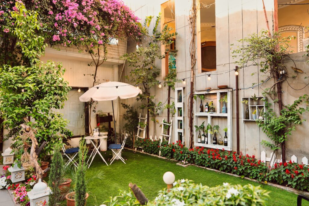 13 Beautiful Garden Ideas on a Budget